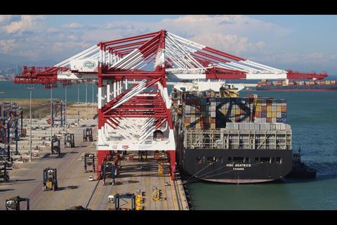 Mover: Barcelona Europe South Terminal achieved a new productivity record of 221.3 moves per hour on MSC Beatrice